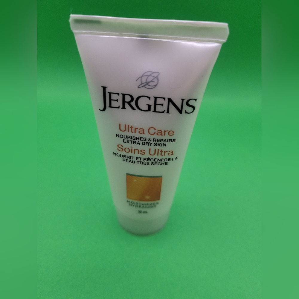 FREE WITH PURCHASE* 3 pack of Jergens Ultra care moisturizer 30ML